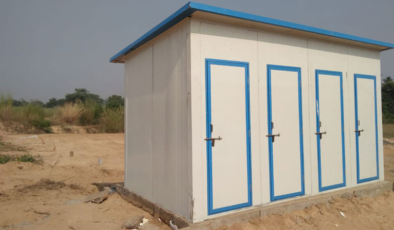 portable toilet in Nanital
